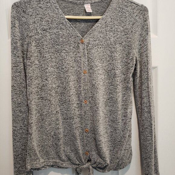 Grey Sweater - Picture 1 of 2